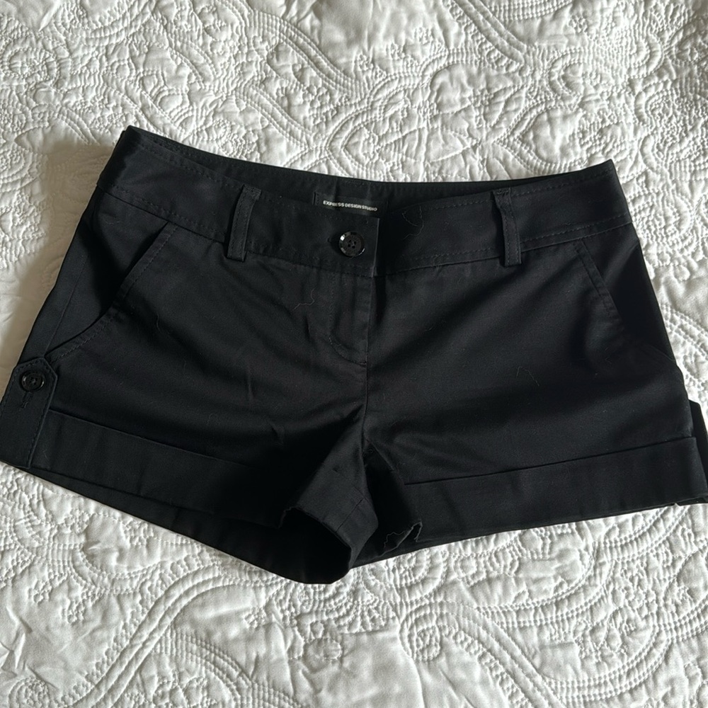 Express cuffed shorts